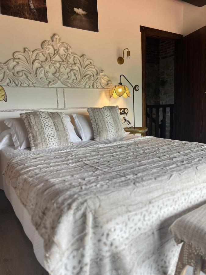 Apartamentos La Cabana Del Cerro Alto Becena Luaran gambar