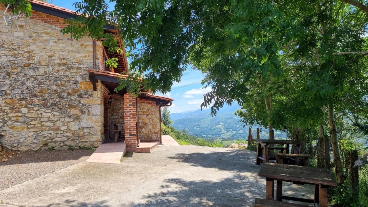 Apartamentos La Cabana Del Cerro Alto Becena Luaran gambar